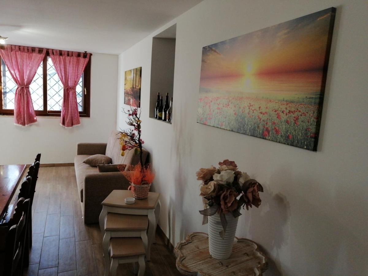 La Casa Del Borgo-Intero Appartamento Latina Kültér fotó
