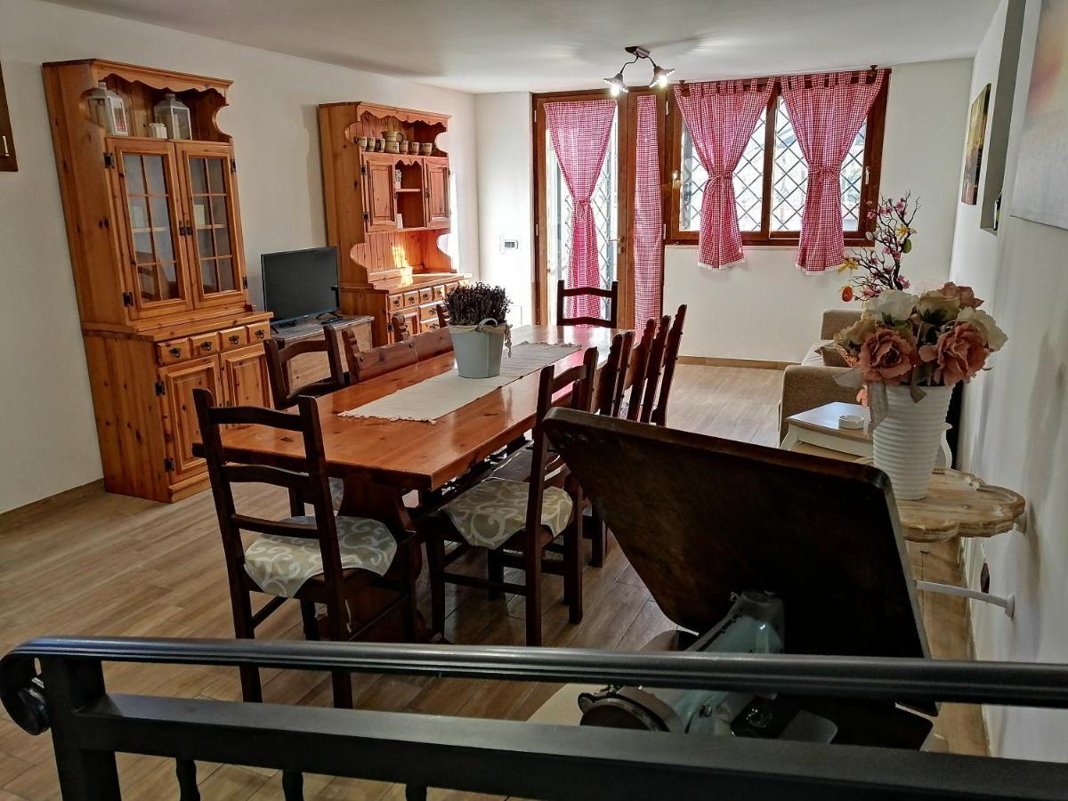 La Casa Del Borgo-Intero Appartamento Latina Kültér fotó