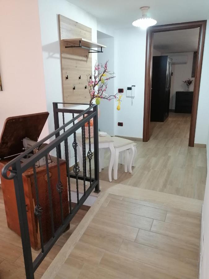 La Casa Del Borgo-Intero Appartamento Latina Kültér fotó