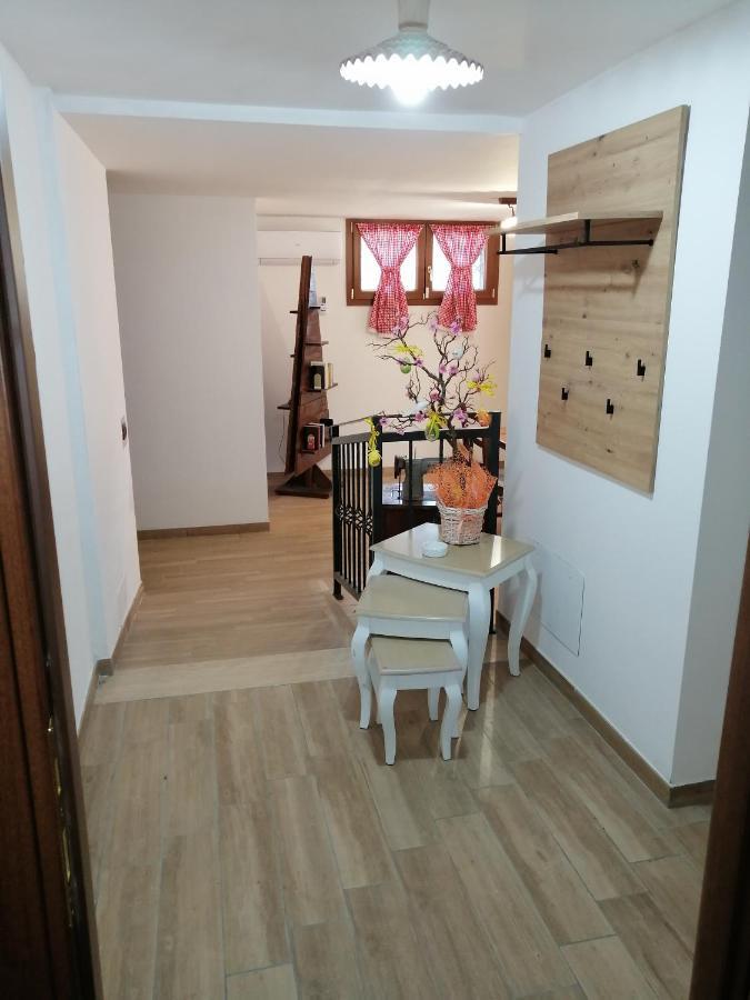 La Casa Del Borgo-Intero Appartamento Latina Kültér fotó