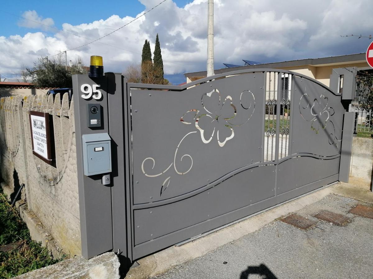 La Casa Del Borgo-Intero Appartamento Latina Kültér fotó