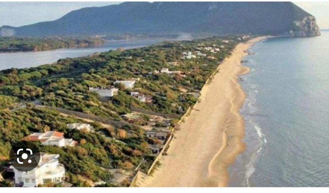 La Casa Del Borgo-Intero Appartamento Latina Kültér fotó