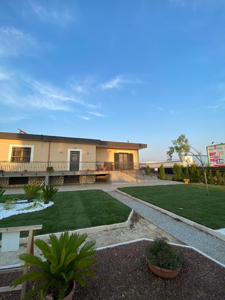 La Casa Del Borgo-Intero Appartamento Latina Kültér fotó